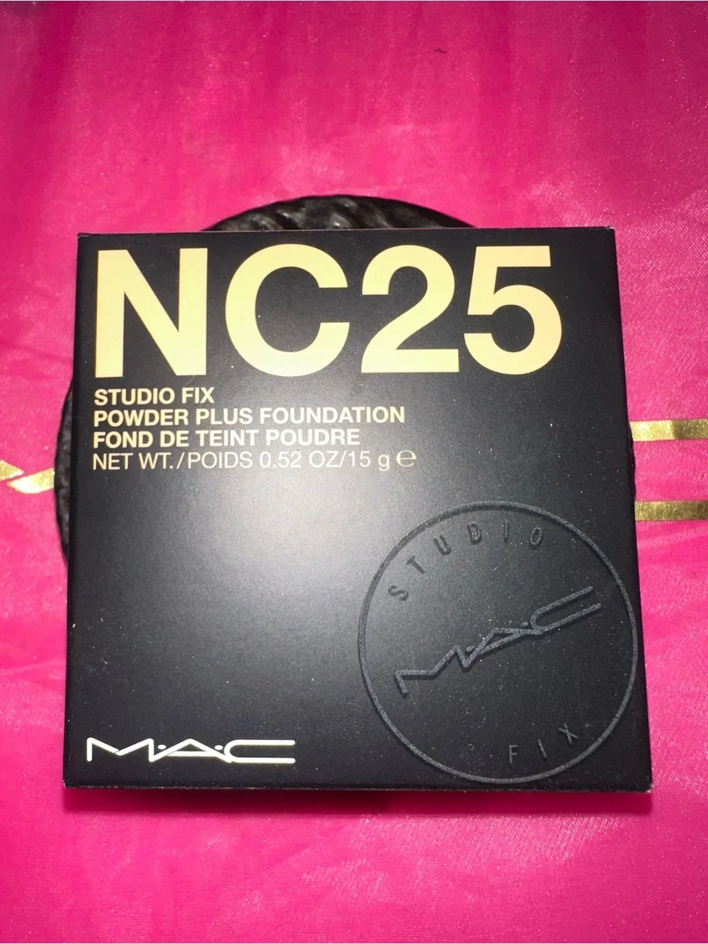 MAC NC25 Studio Fix Powder Plus Foundation